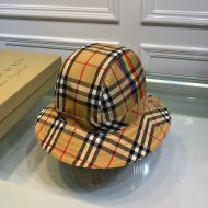 Burberry Classic Check Bucket Hat In Beige/Rainbow