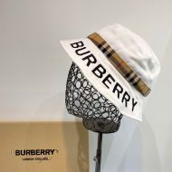 Burberry Embroidered Logo Bucket Hat In White
