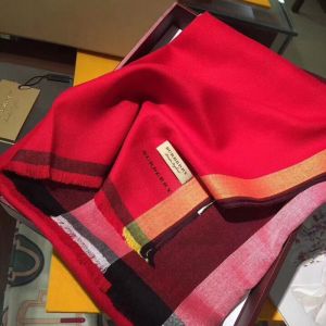 Burberry House Check Cashmere Scarf In Red